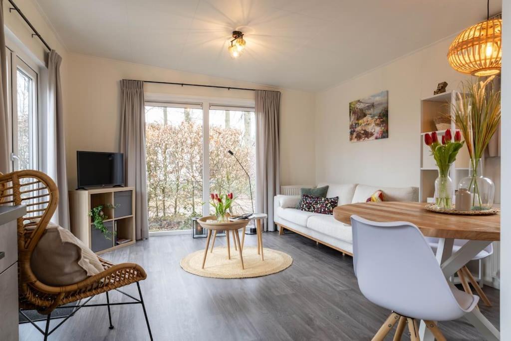Gezellig Modern Chalet Midden Op De Veluwe إبّ المظهر الخارجي الصورة