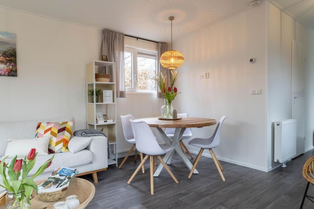 Gezellig Modern Chalet Midden Op De Veluwe إبّ المظهر الخارجي الصورة